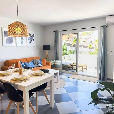 Serenity Ocean View 1br With Terrace, Pool & Walk To Beaches *