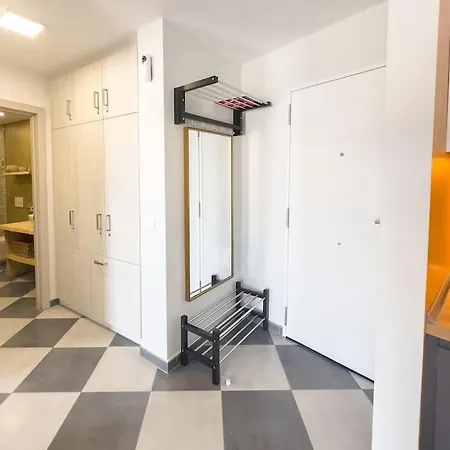 Apartman Serenity Ocean View 1br With Terrace, Pool & Walk To Beaches *