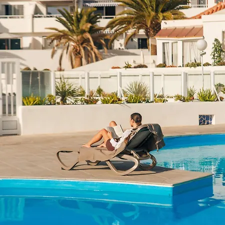 Lägenhet Serenity Ocean View 1br With Terrace, Pool & Walk To Beaches *