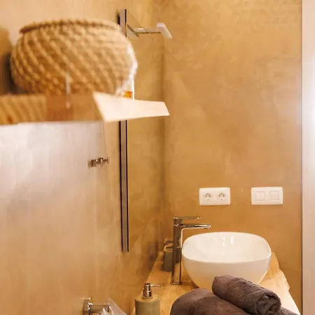 Apartman Serenity Ocean View 1br With Terrace, Pool & Walk To Beaches