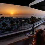 شقة Serenity Ocean View 1br With Terrace, Pool & Walk To Beaches