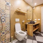 شقة Serenity Ocean View 1br With Terrace, Pool & Walk To Beaches أذيخي