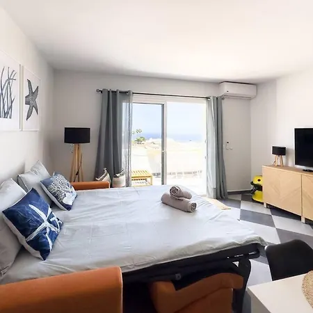 Serenity Ocean View 1br With Pool In Valley Costa Adeje (Tenerife)